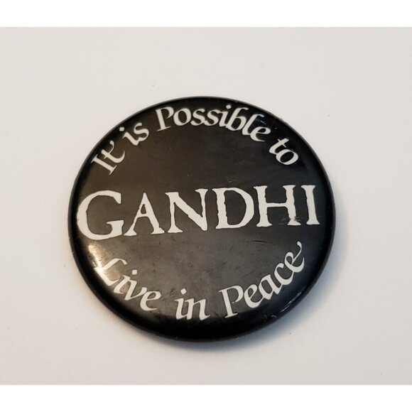 Gandhi It Is Possible To Live In Peace Pinback Button Pin - Picture 1 of 2